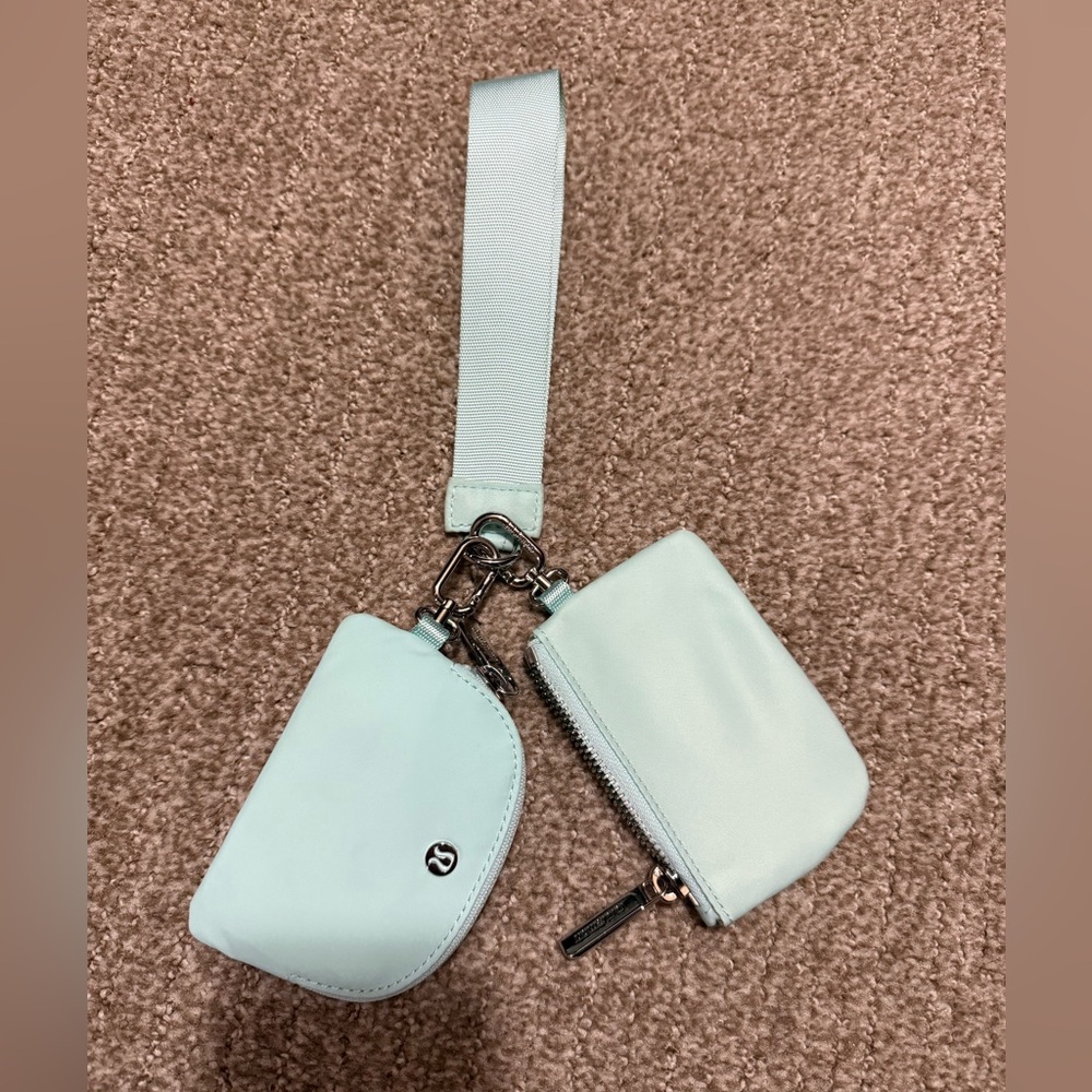 Lululemon dual pouch wristlet
